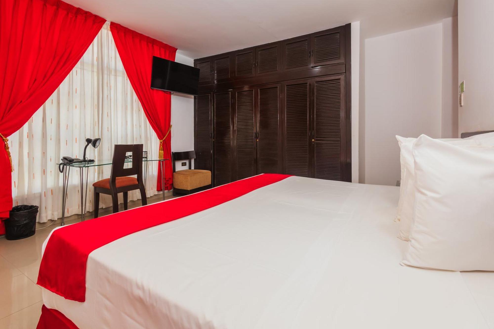 Hotel B´liam Tumbes Esterno foto