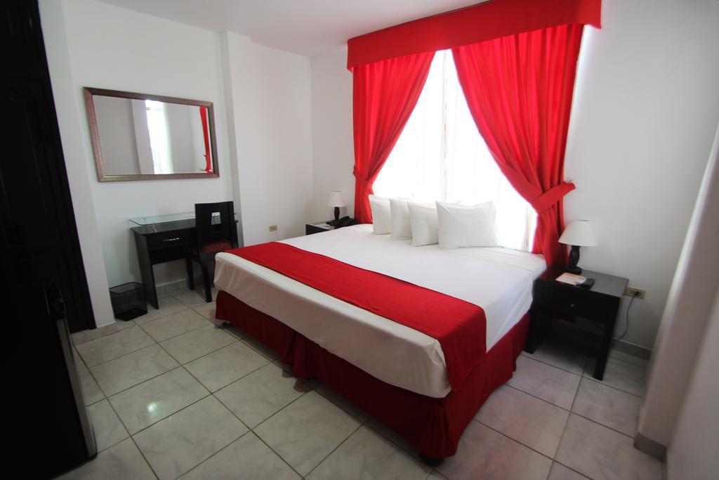 Hotel B´liam Tumbes Esterno foto
