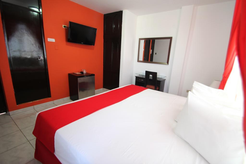 Hotel B´liam Tumbes Esterno foto