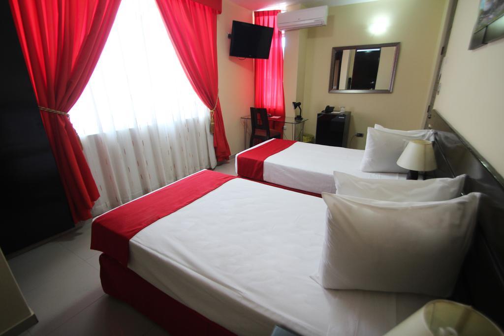Hotel B´liam Tumbes Esterno foto