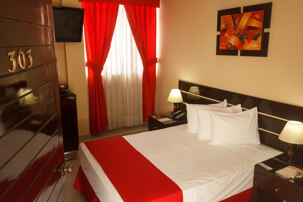 Hotel B´liam Tumbes Esterno foto