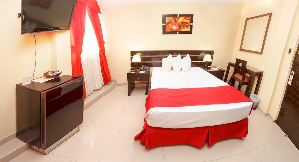 Hotel B´liam Tumbes Esterno foto